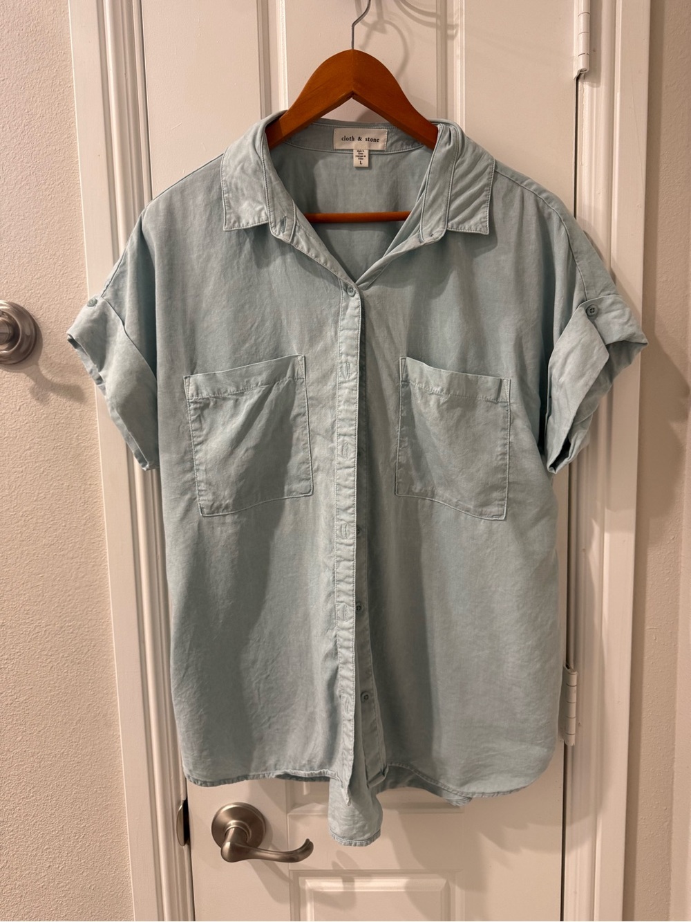 Cloth & Stone Blue Chambray Oversized Button Down Shirt Size L